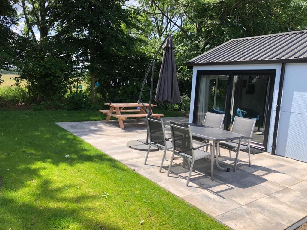 Luxe En Gezellig Chalet Aan Veluwemeer 4 Pers Hulshorst Exterior photo